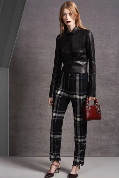 Look 25